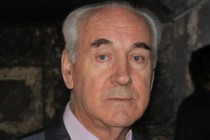 Спектакль по моей пьесе - про мою семью и односельчан, - Владимир Исайчев