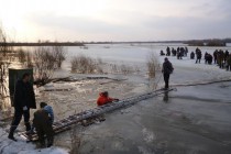 Спасатели помогли вернуться на берег 37 рыбакам