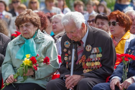 Торжественный митинг, посвященный празднованию 71-й годовщине Победы в Великой Отечественной войне около мемориального комплекса Бронепоезд  Козьма Минин
