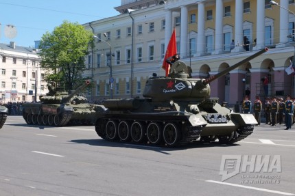 Парад в честь 71-годовщины Победы в Великой Отечественной войне на пл. Минина и Пожарского в Нижнем Новгороде