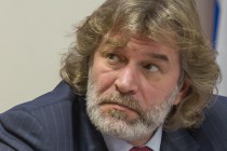 Наша основная задача - слышать людей, решать их проблемы, - Александр Табачников