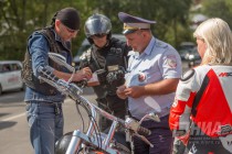 Представители Ситилинк, профессиональные пилоты MatriXRacing Team совместно с сотрудниками ДПС провели патрулирование на оживленных участках дорог города