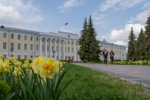 Нижегородские семьи будут получать из облбюджета 100 тысяч рублей при рождении третьего ребенка с 2017 года