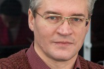 Самые устойчивые программы в преддверии выборов 2016 года – у парламентских партий, - Егвений Семенов