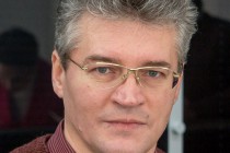 Денис Москвин - представитель нового поколения политиков, что стало одной из причин его уверенной победы, - Евгений Семенов
