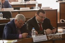 Депутат Думы Нижнего Новгорода VI созыва Владимир Тарасов и председатель комиссии Гордумы по имуществу Кирилл Лазорин (слева направо)