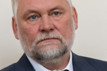 Проект федерального бюджета на 2017 год предусматривает продолжение серьёзного финансирования сферы ЖКХ, - Вадим Булавинов