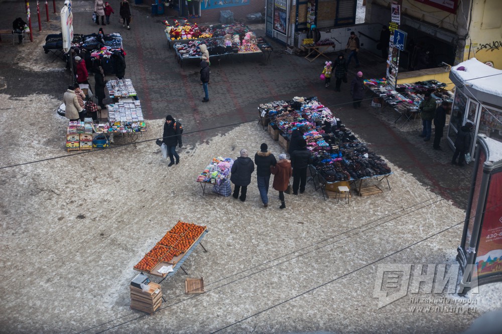 Уличная торговля в районе Московского вокзала