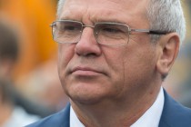 Примеров социально-значимых инициатив в истории комсомола немало, но лучшие из них нужно сохранять, - Евгений Люлин