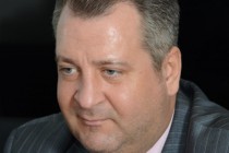 Иван Карнилин – человек, который может себе позволить принять самостоятельное решение об отставке, - Денис Барышников