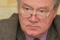 Решив сохранить конструкции пакгаузов, Шанцев в преддверии своего дня рождения сделал городу подарок, - Александр Сериков