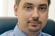 Суды могут заставить ответственных отвечать за подтопленные и провалившиеся под грунт автомобили, - Александр Маслов