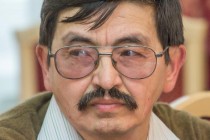 Я не согласен с тем, что член Общественной палаты должен тащить сюда свои проекты, - Асхат Каюмов