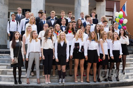 Торжественная линейка 1 сентября в нижегородской авторской академической школе №186