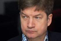 Если вывески обяжут менять в короткие сроки, это приведет к достаточно высоким затратам, - Александр Котюсов