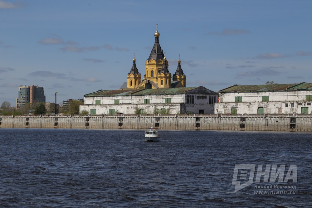 ранее порт в Нижнем Новгороде располагался на Стрелке