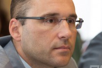 Глава региона, как и любой руководитель, формирует структуру организации под себя, - Александр Шаронов