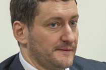 Мы выступаем за то, чтобы ко власти в Кстове пришел хозяйственник, насмотрелись уже политиков, - Роман Антонов