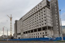 Нижегородское правительство планирует направить 2,3 млн рублей на закрытие фальш-фасадом недостроенной гостиницы около стадиона