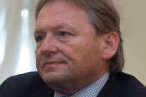 Если руководители Квартстроя готовы отдать свои активы, то лучше, чтобы они не находились за решеткой, - Борис Титов