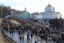 Пасхальный крестный ход в Нижнем Новгороде