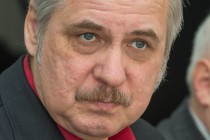 Сейчас происходит возрастная смена политической элиты, - Александр Прудник