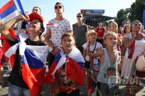 Фан-фест в Нижнем Новгороде во время матча Россия - Уругвай