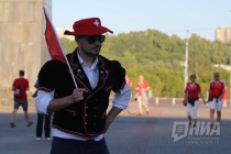 Марш швейцарских болельщиков в Нижнем Новгороде перед матчем с Коста-Рикой