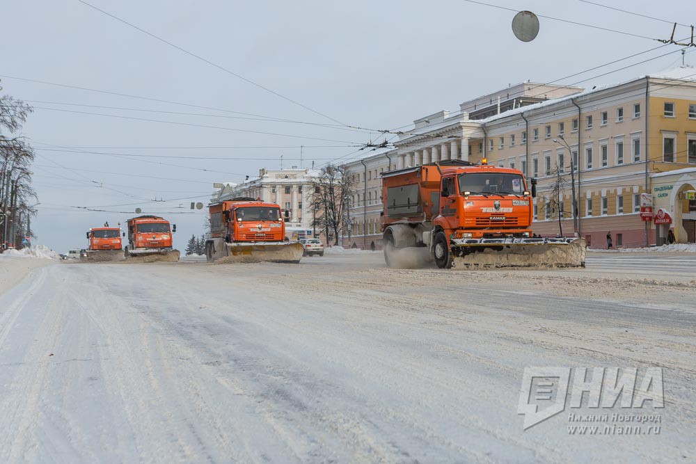 Почти 900 дорожных рабочих было задействовано в уборке снега с улиц Нижнего Новгорода 21 и 22 декабря