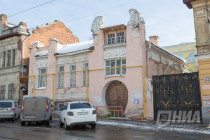 Владелец Троицкого дома хочет строить на обломках шахматный клуб, его жена - возводить особняк для своих детей