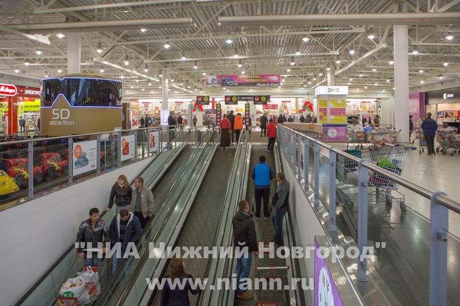 Еще меньше ограничений: в Нижегородской области открываются магазины одежды и обуви