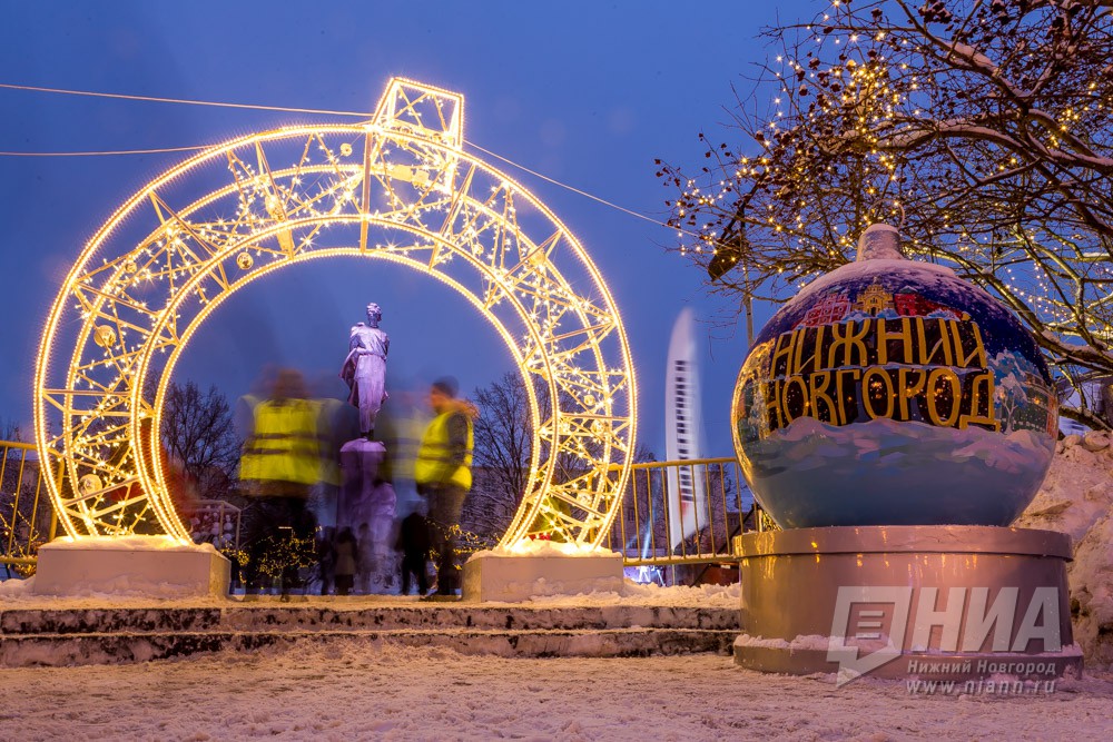 Памятник Горькому в Нижнем Новгороде вновь подсветят
