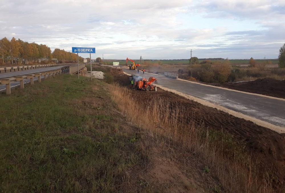 Капитальный ремонт моста через реку Озёрка стартовал на трассе Р-158 в Шатковском районе
