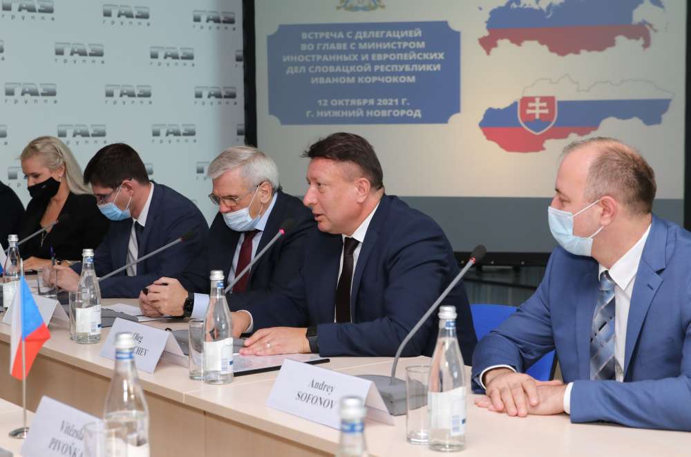 Олег Лавричев предложил развивать побратимские отношения со Словацкой Республикой