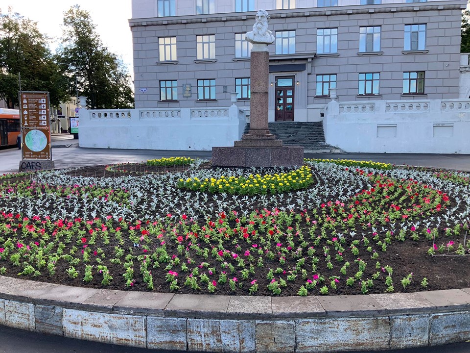 Почти 36 тысяч кв. м цветников будут приведены в порядок в Нижнем Новгороде