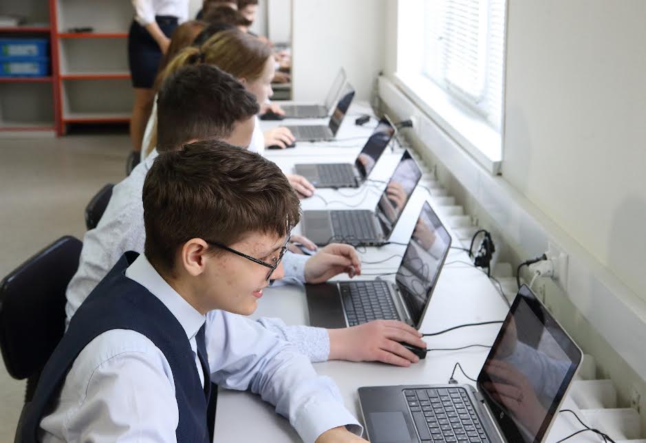 Доступ к Wi-Fi по итогам 2022 года получили около 21 тысячи школьных кабинетов в Нижегородской области