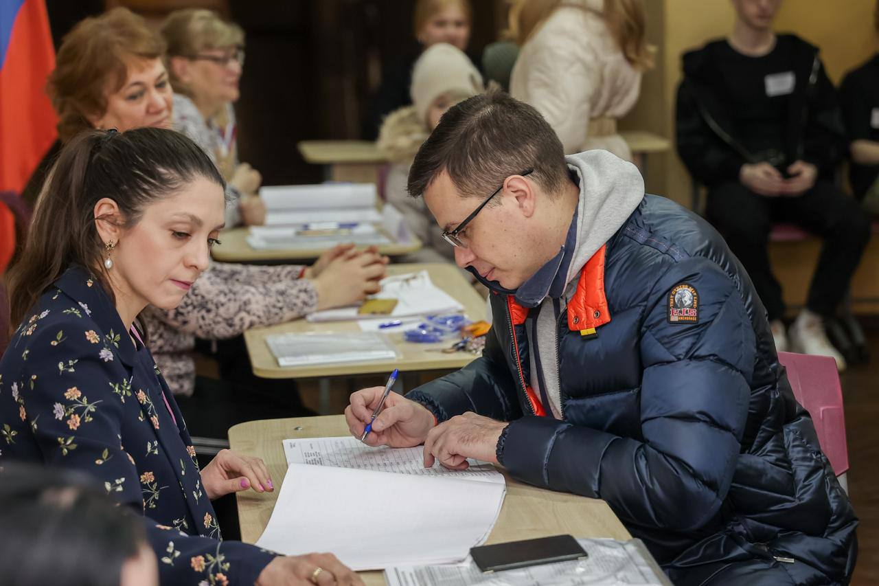 Глава Нижнего Новгорода Юрий Шалабаев проголосовал на выборах президента РФ  Новости Нижнего Новгорода