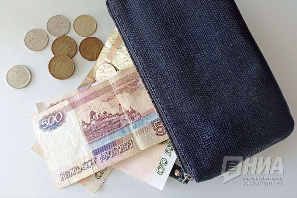Росстат сообщил о росте реальной начисленной зарплаты в России на 12,9%