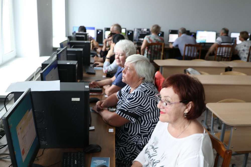 Пенсионеры со всей Нижегородской области приняли участие в Чемпионате по компьютерному многоборью