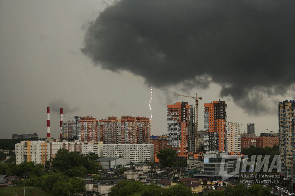 Сильные ливни и град ожидаются в Нижегородской области 13-14 июня