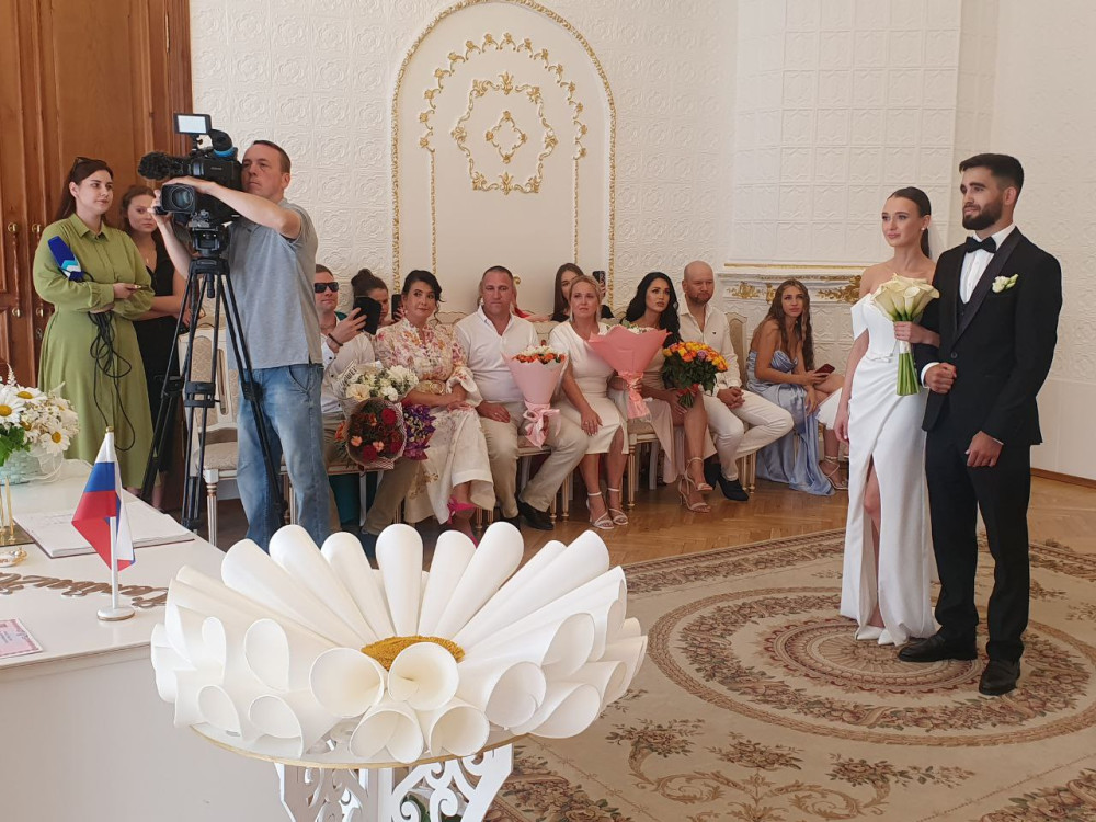 Более 180 пар вступили в брак в День семьи, любви и верности в Нижегородской области