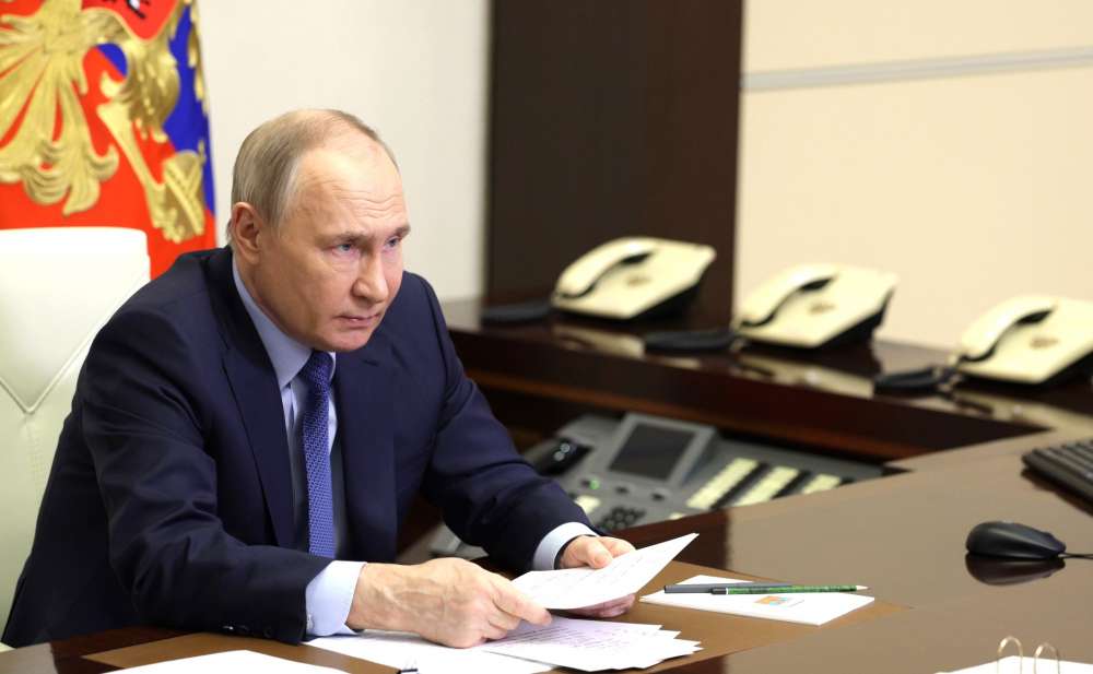 Путин подписал закон о введении туристического налога с 2025 года