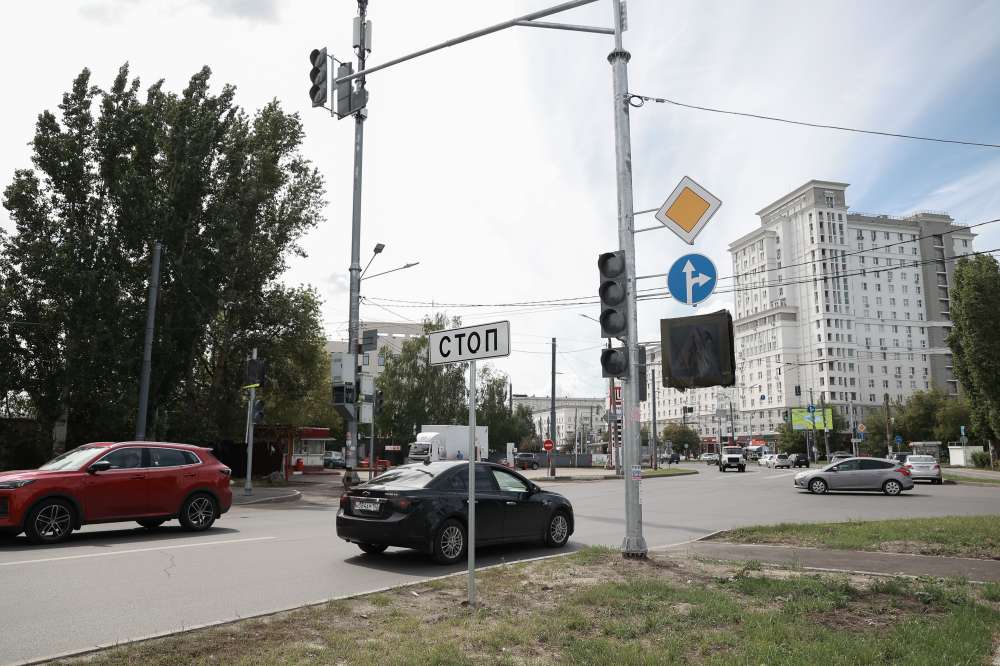 Семь новых светофоров установили на дорогах в Нижнем Новгороде 