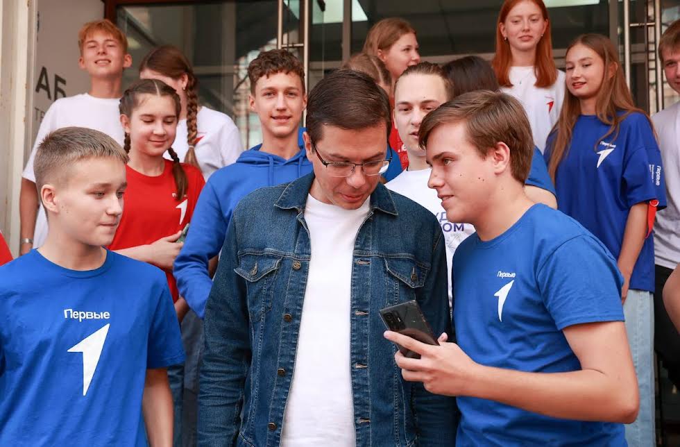 Юрий Шалабаев встретился с юными участниками 