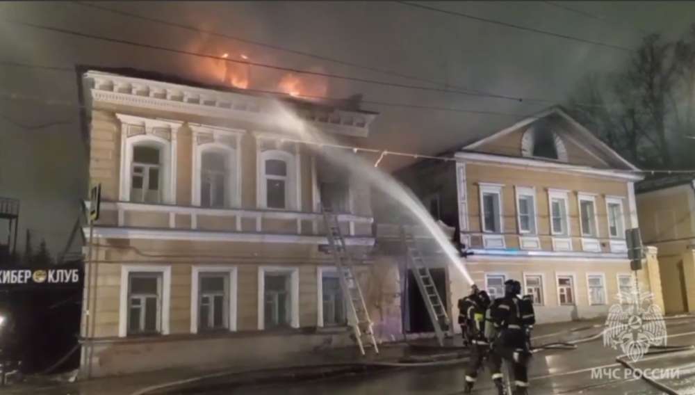 Нижегородцы собирают средства на восстановление сгоревшего особняка Вагина 