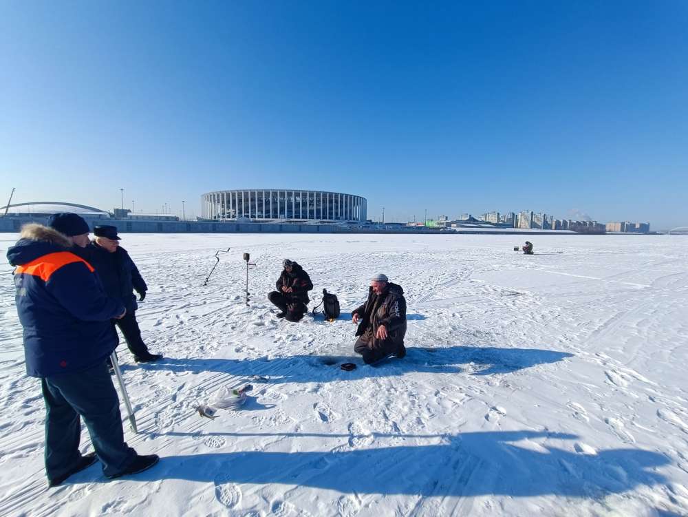 Жителей Нижнего Новгорода предостерегли от выхода на тонкий лед