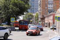 Водители автобуса и легковушки устроили драку на проезжей части в Нижнем Новгороде