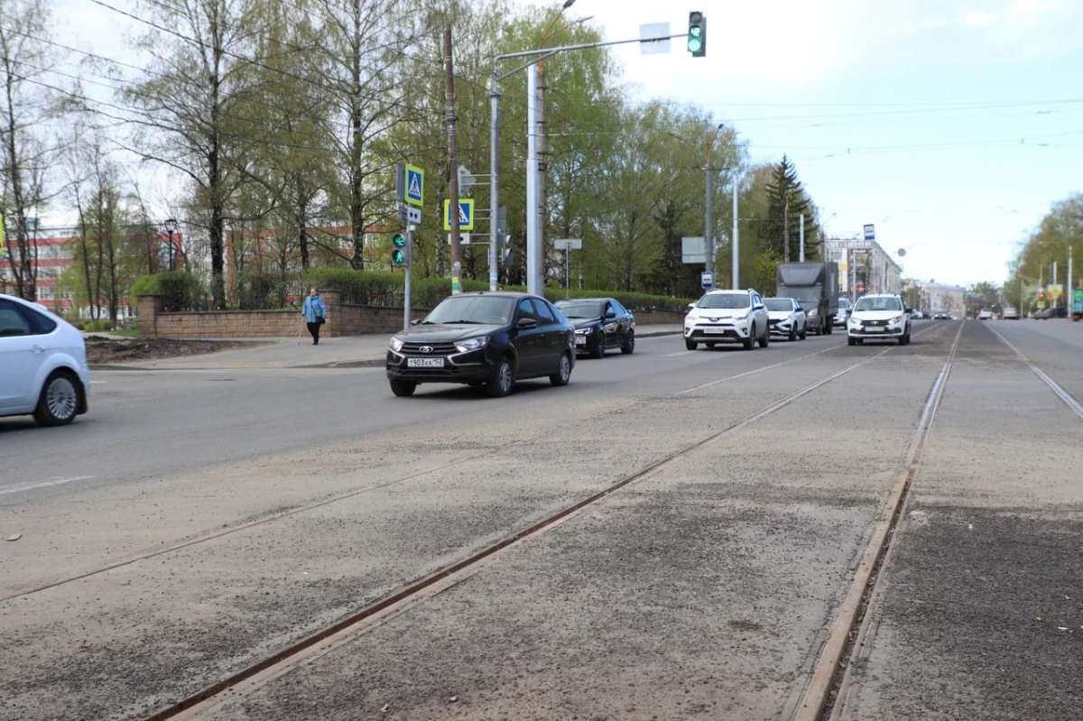Улицу Бекетова в Нижнем Новгороде полностью открыли для транспорта
