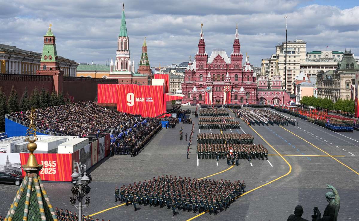 Нижегородцы Антонов и Чинцов стали почетными гостями парада Победы в Москве