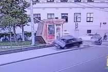 17-летний водитель без прав устроил аварию с пострадавшими на площади Минина